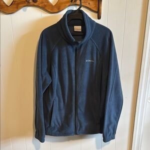 Columbia Women’s Blue Fleece Jacket